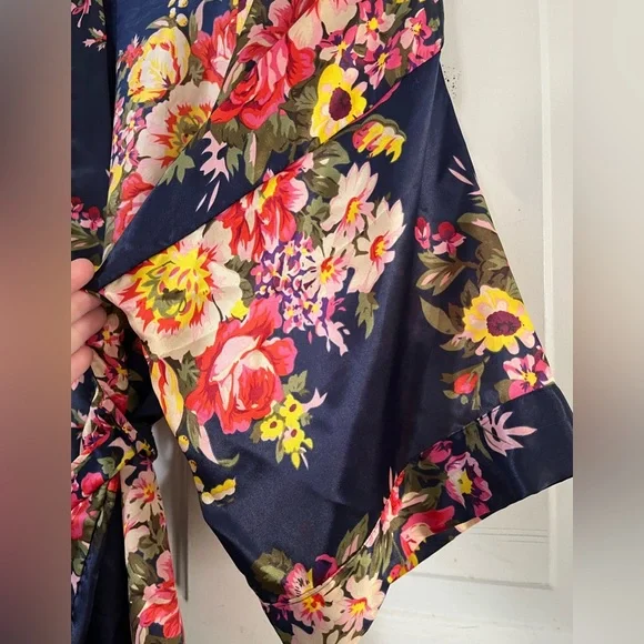 Unbranded robe - Picture 4 of 4